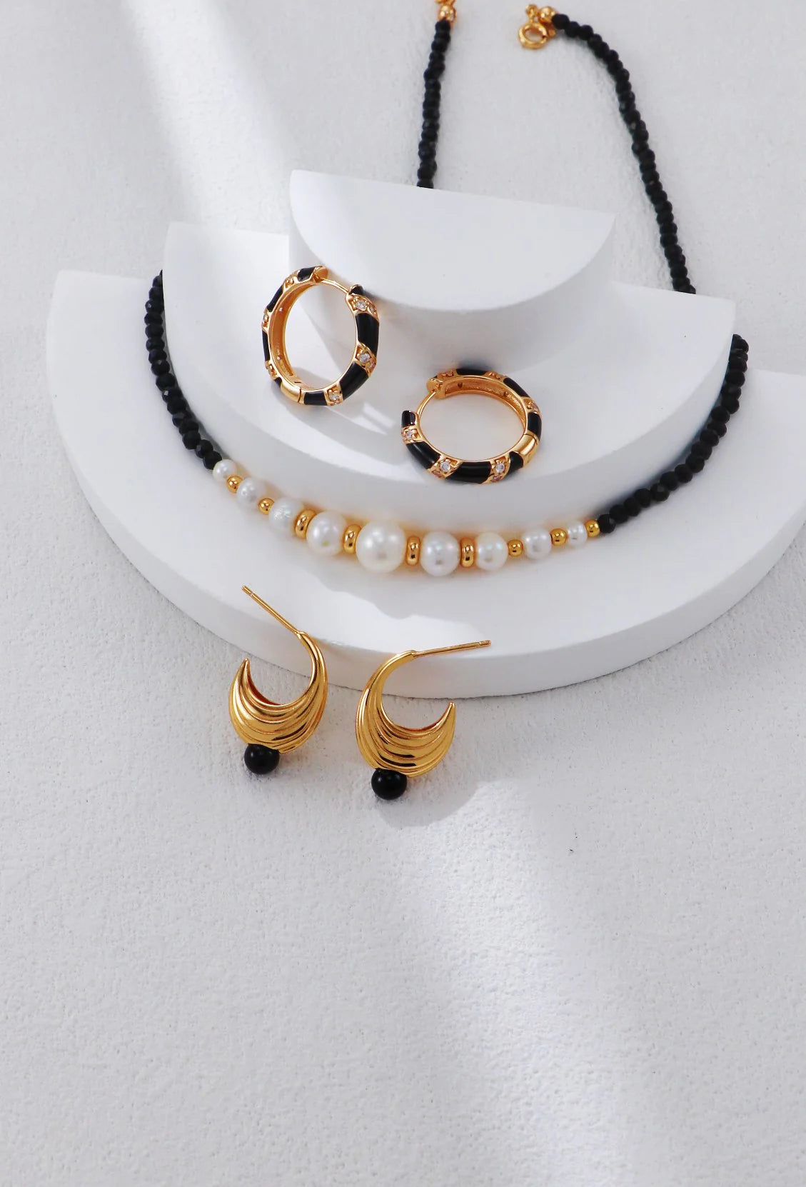 Gold Bead Black Spinel Pearl Necklace